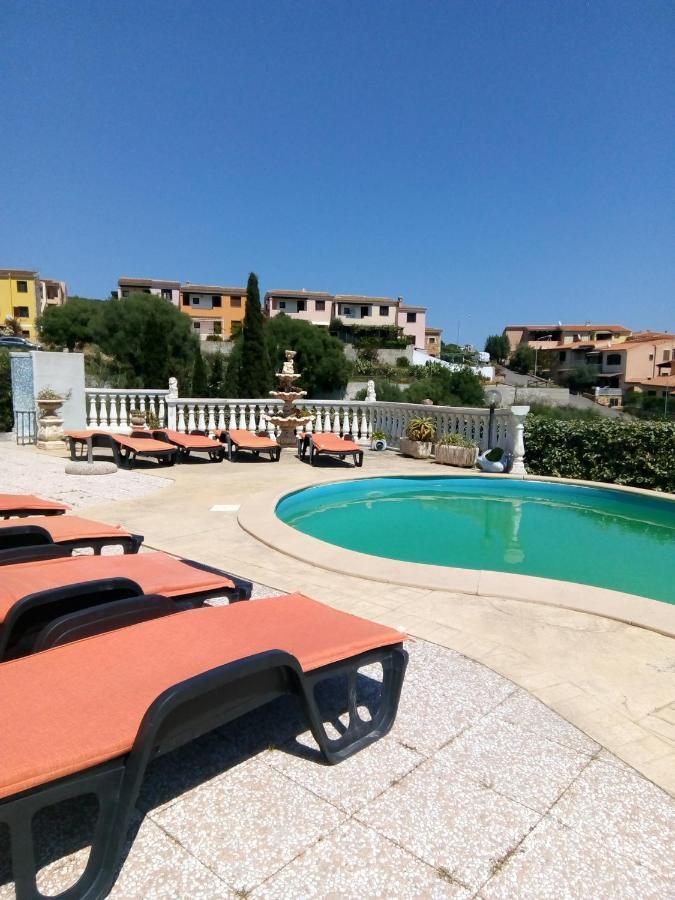 Bed and Breakfast La Finestra Sul Mare Budoni Exterior foto